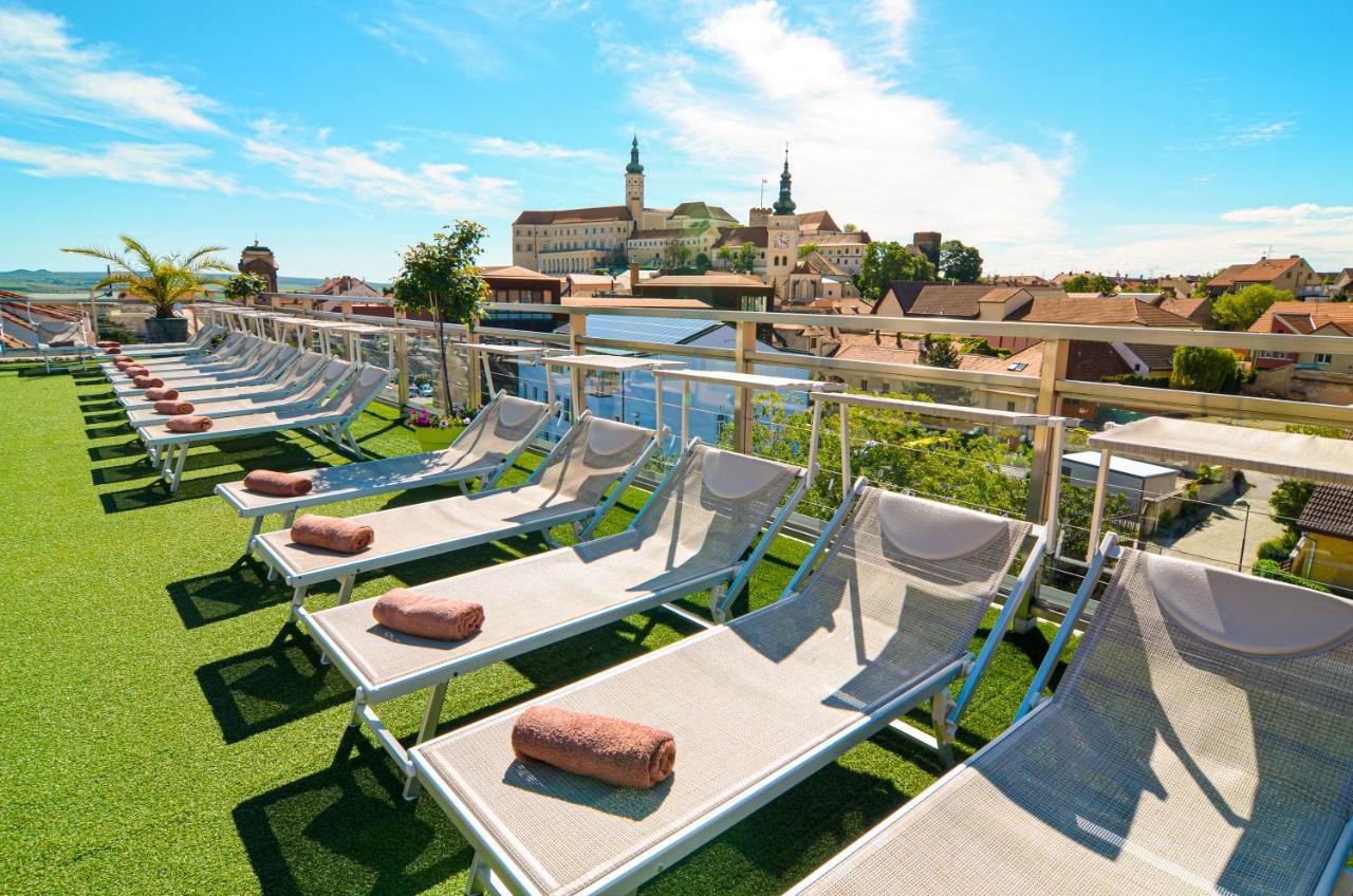 Hotel Galant Mikulov Exterior foto